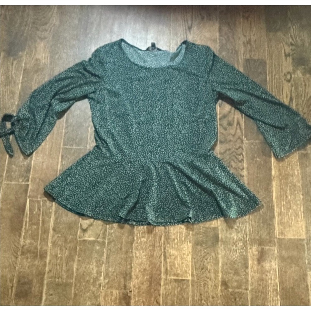 Banana Republic Size S Peplum Blouse Green w Black & Blue Dots 3/4 Sleeve